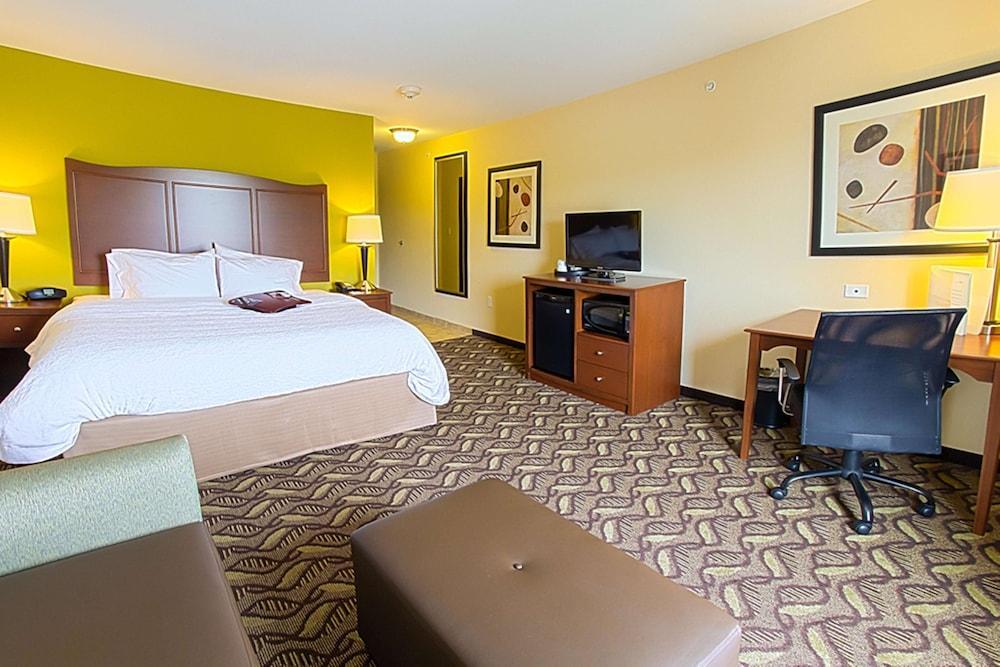 Hampton Inn Dekalb - Near The University מראה חיצוני תמונה