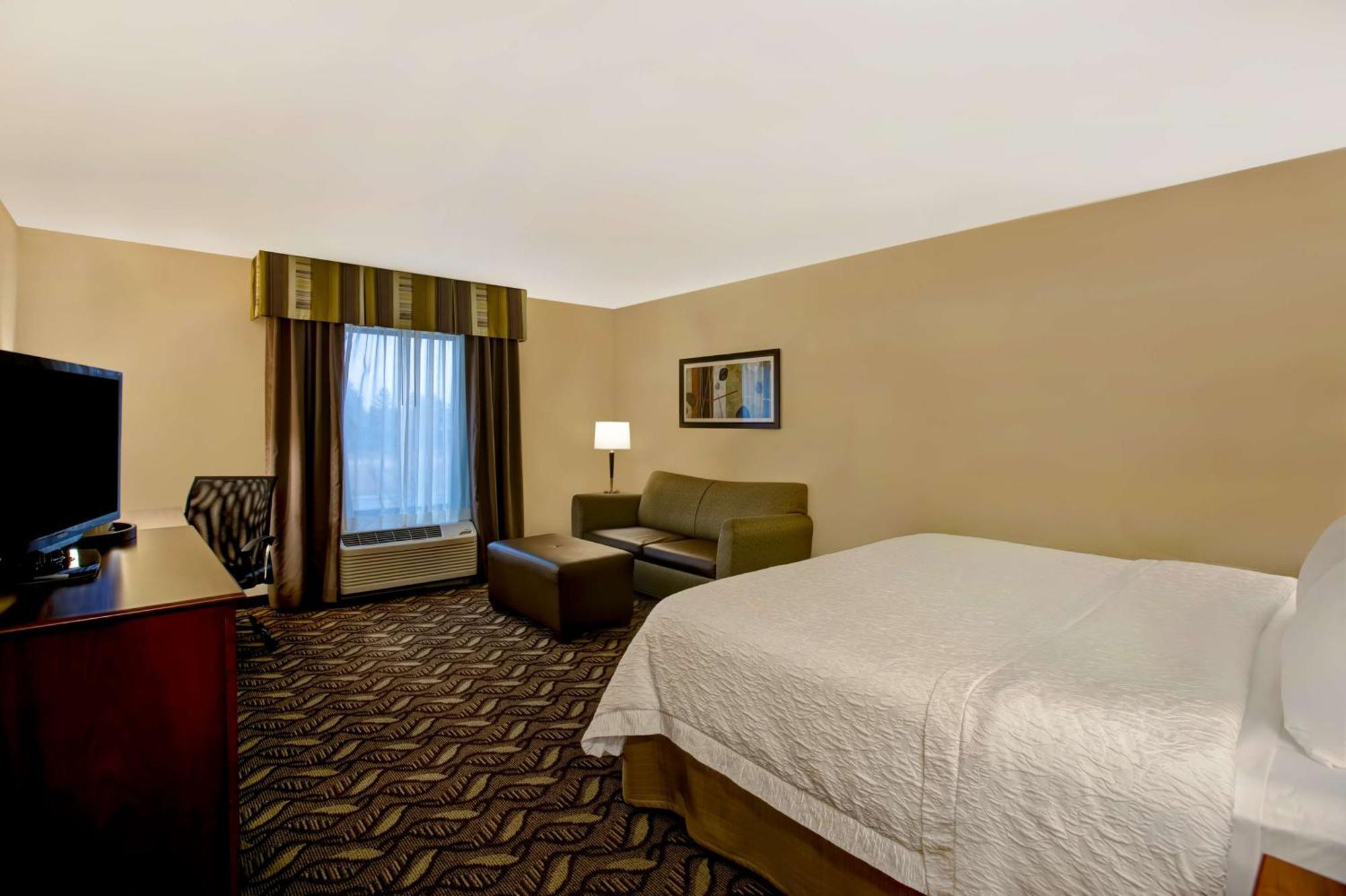 Hampton Inn Dekalb - Near The University מראה חיצוני תמונה