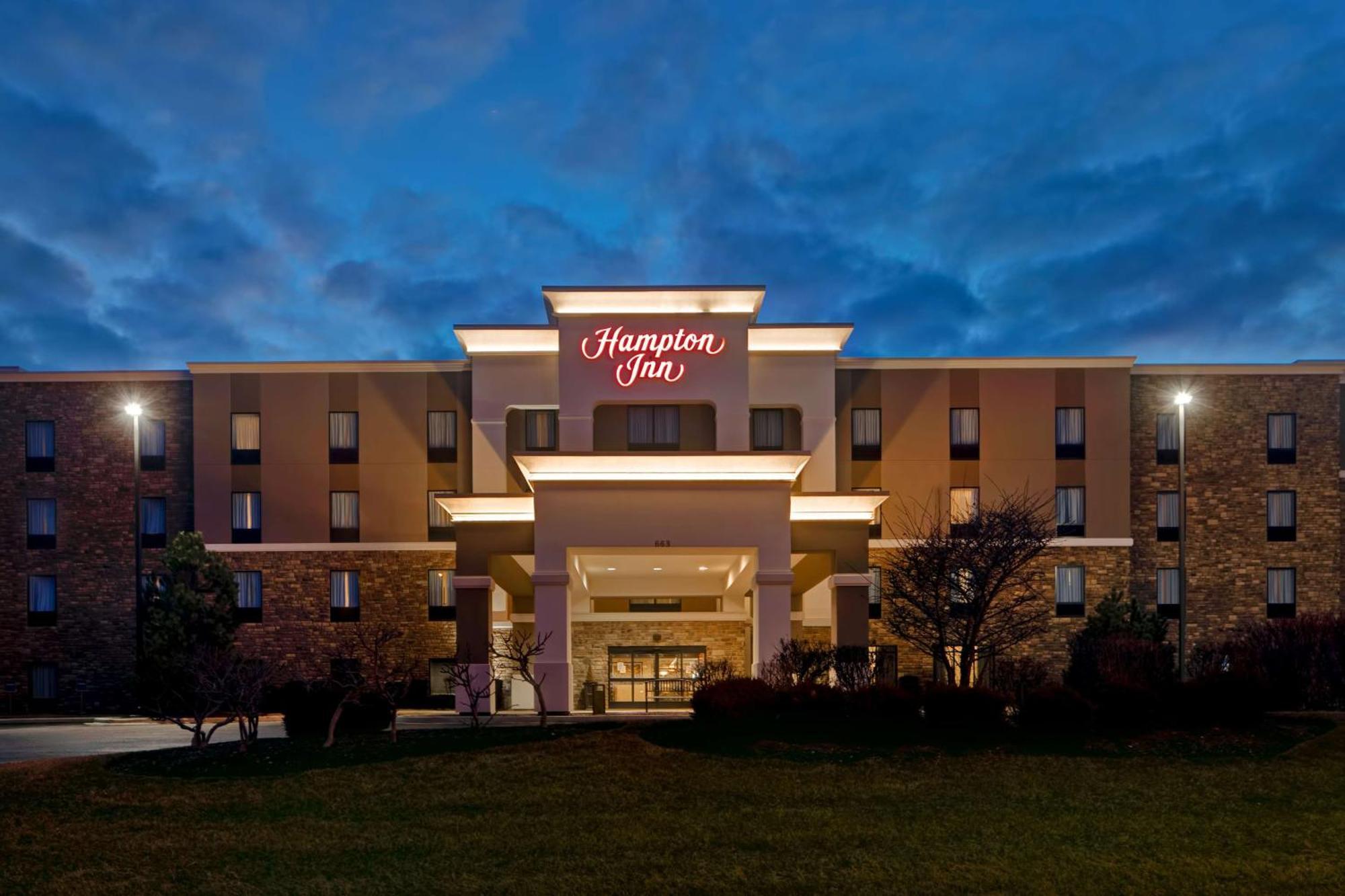 Hampton Inn Dekalb - Near The University מראה חיצוני תמונה